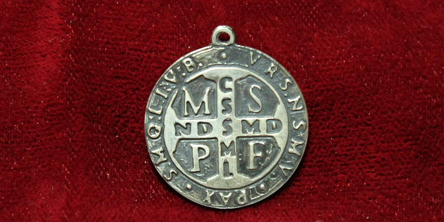 Medalla de San Frutos (Grande). Plata 925mm. Tallada.